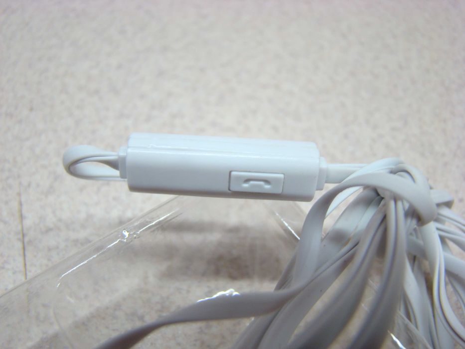 Słuchawki sportowe z mikrofonem 3.5 mm – idealne do biegania, treningu
