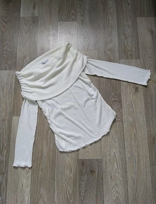 трендова кофтина zara з відкритими плечима