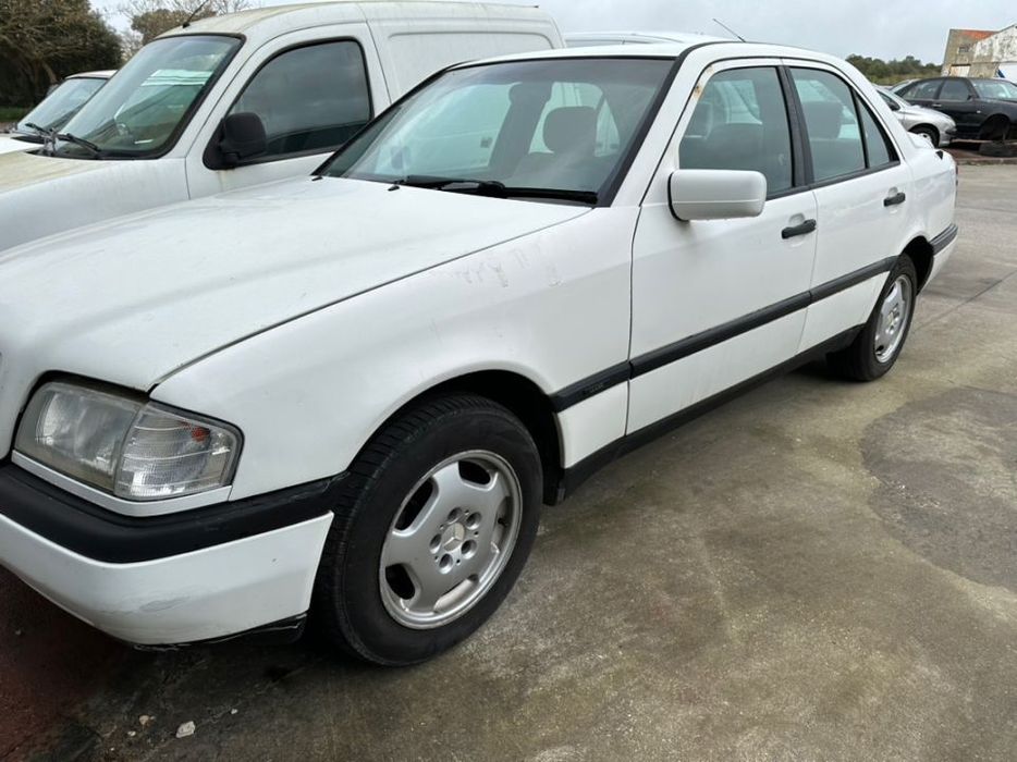 Mercedes Class C W202 de 1996 para peças