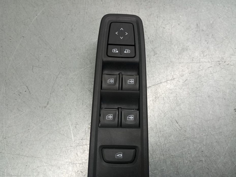 Comando / botão / interruptor vidros frente esquerdo DACIA Sandero III