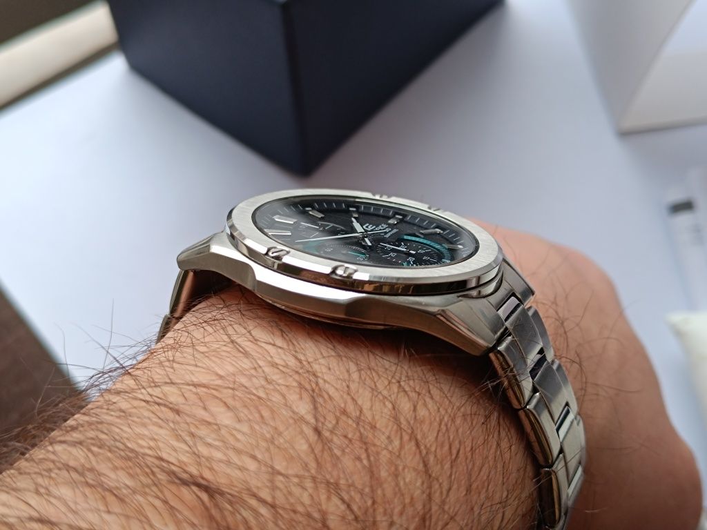 Годинник оригінал Casio Edifice EFR-S567D-1AVUEF