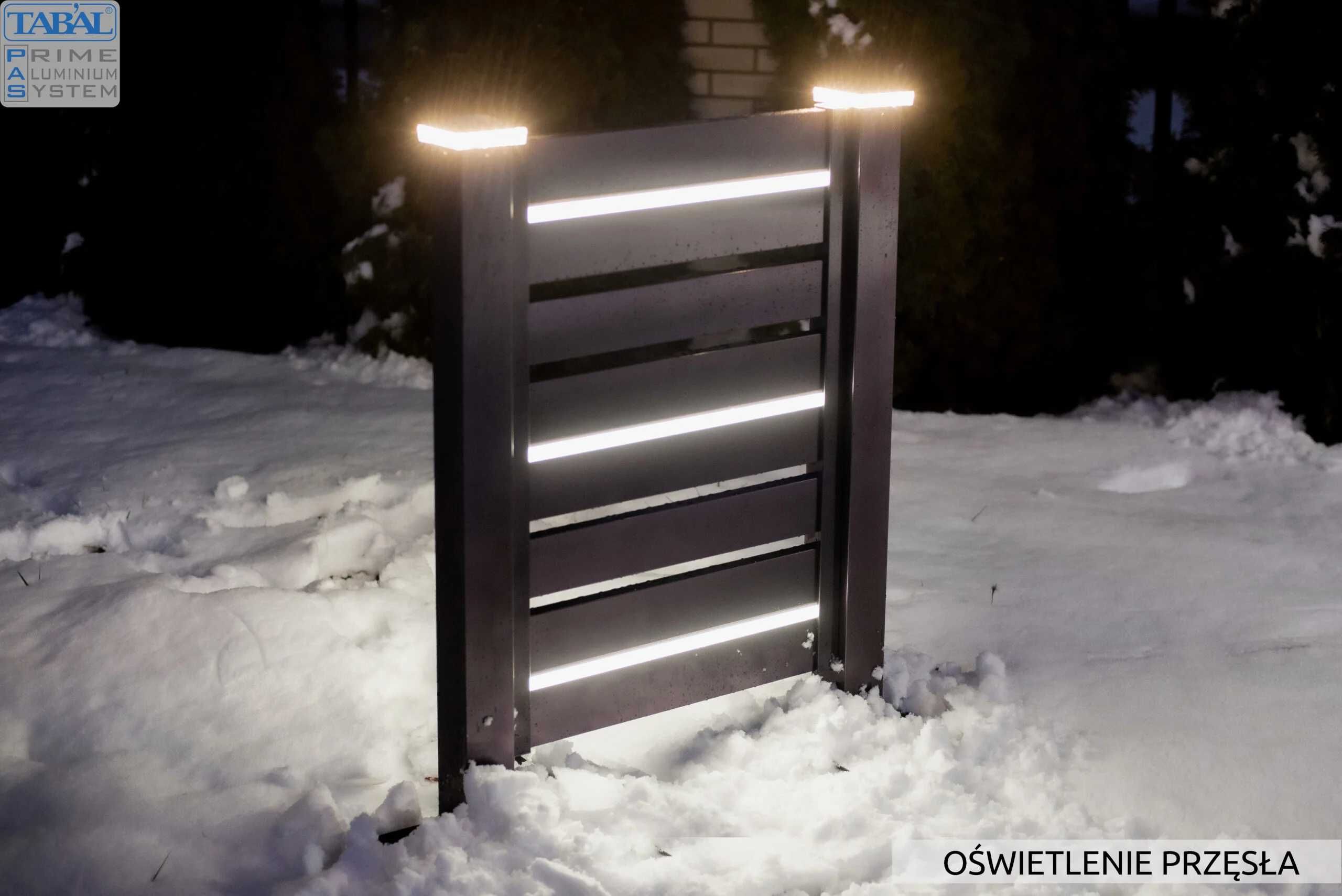 Aluminiowe zadaszenie furtki, oświetlenie LED - portal - PRODUCENT