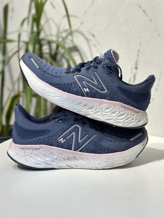 New Balance Fresh Foam кросівки жіночі для бігу кроссовки
