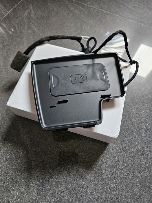 Ładowarka indukcyjna do Mazda 6 gj nowa