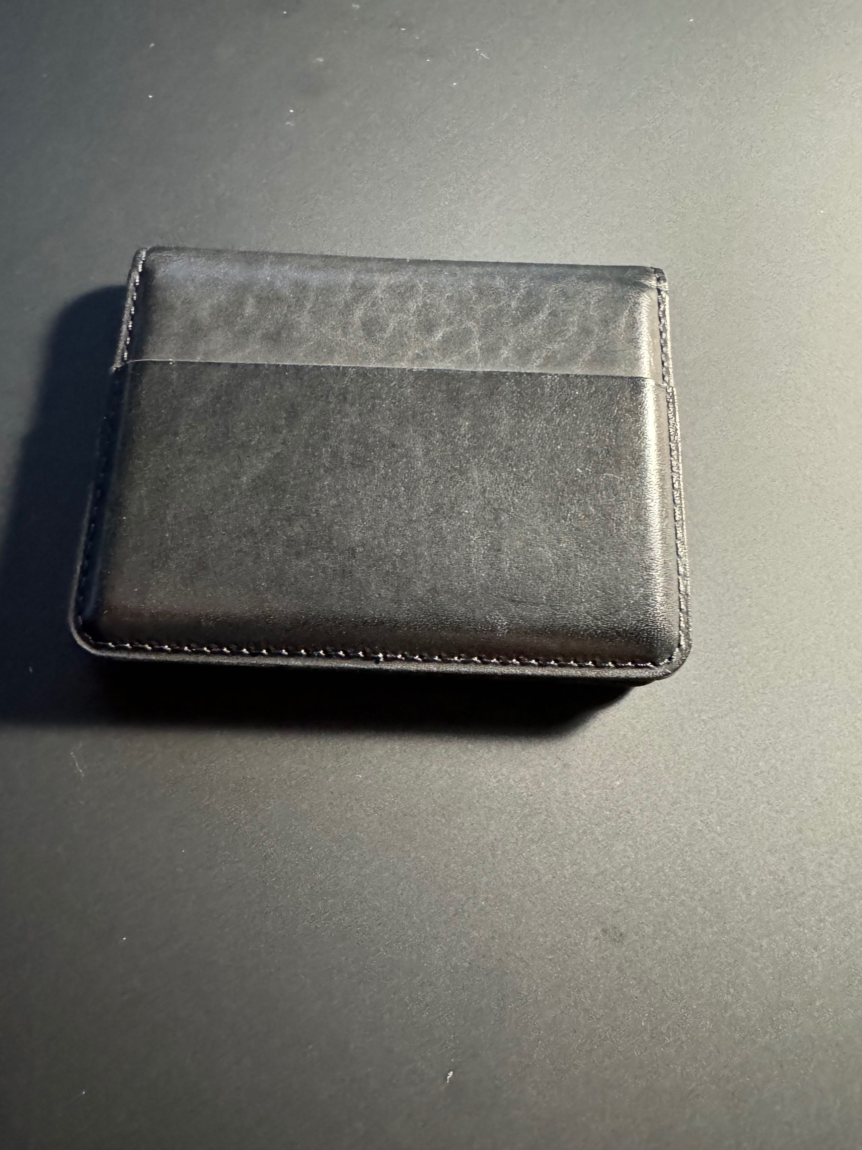 Carteira em pele genuína Nomad Card Wallet Plus