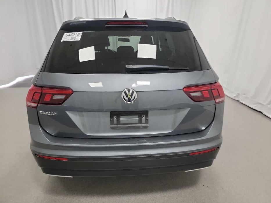 Volkswagen Tiguan S 2020 рік