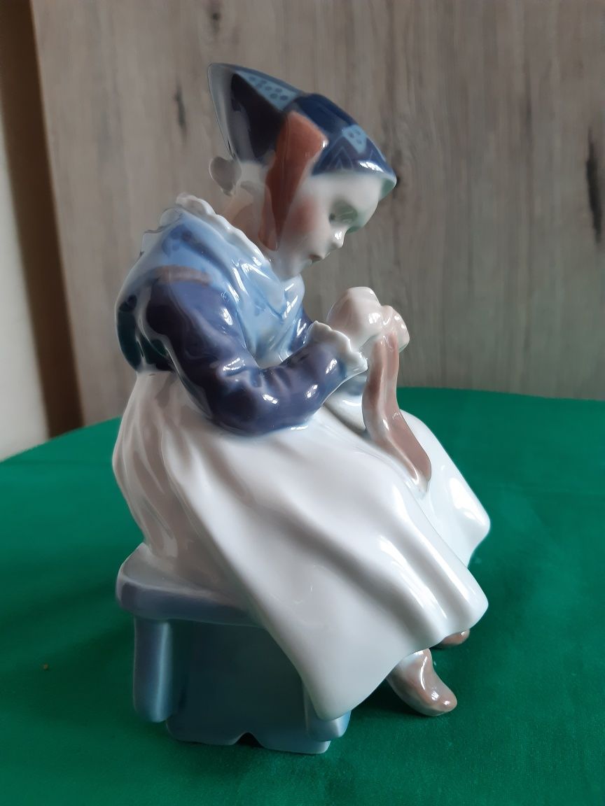 Royal Copenhagen figurka porcelanowa