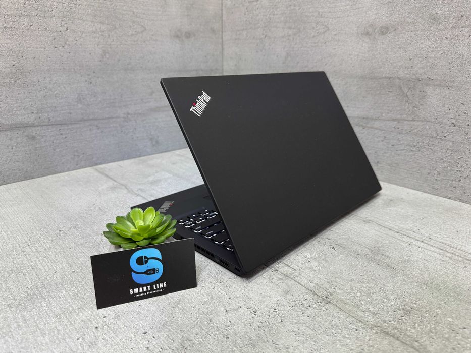 8gb ddr4/256gb ssd/Мультимедійний ноутбук Lenovo X1 Carbon Gen 5