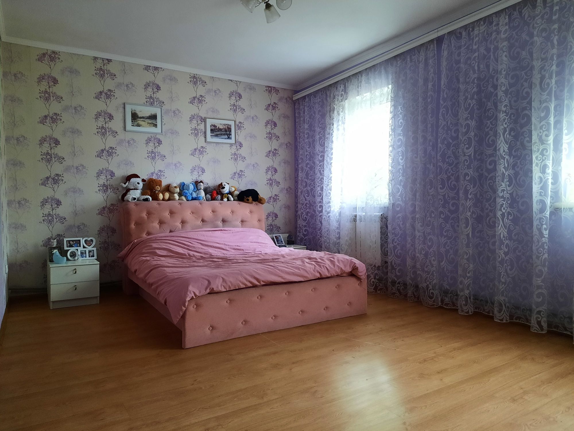 Продам  половину будинку в центрі від власника може підійти під бізнес