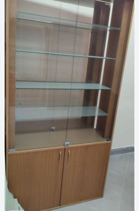 Вітрини зі склом дешево