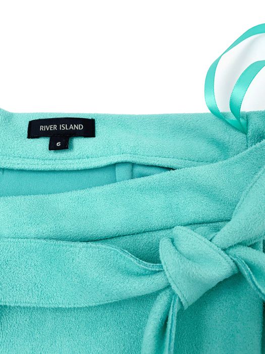 Шикарна спідниця з еко-замші на запах River Island, XS