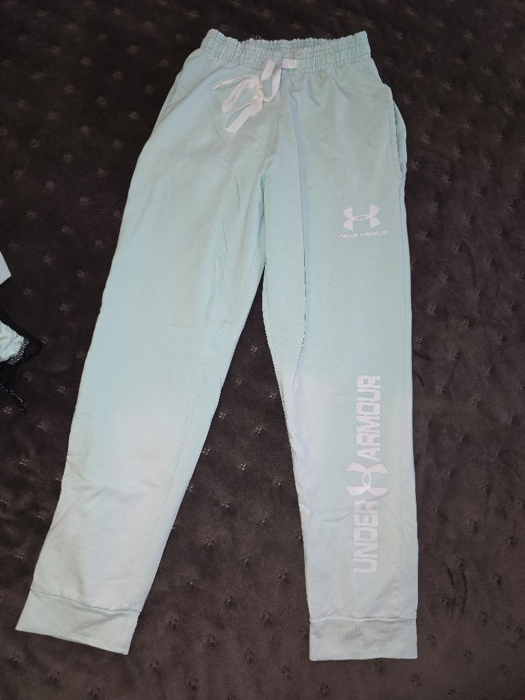 Спортивний костюм.  140см.