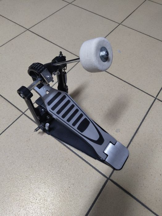 Vendo pedal de bombo