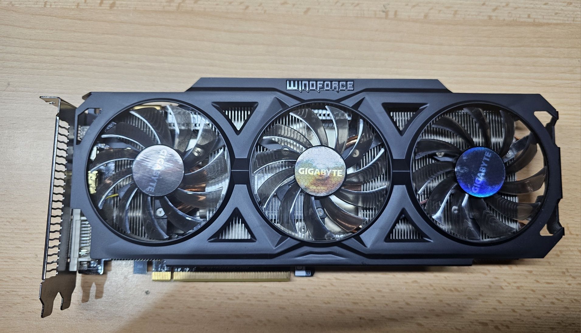 Gigabyte Radeon R9 280X 3072MB GDDR5 (384bit) Tahiti