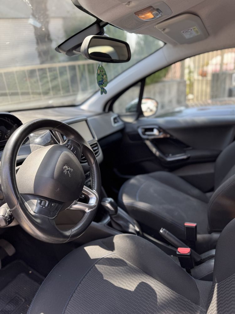 Peugeot 208 1.6 BlueHDi Style