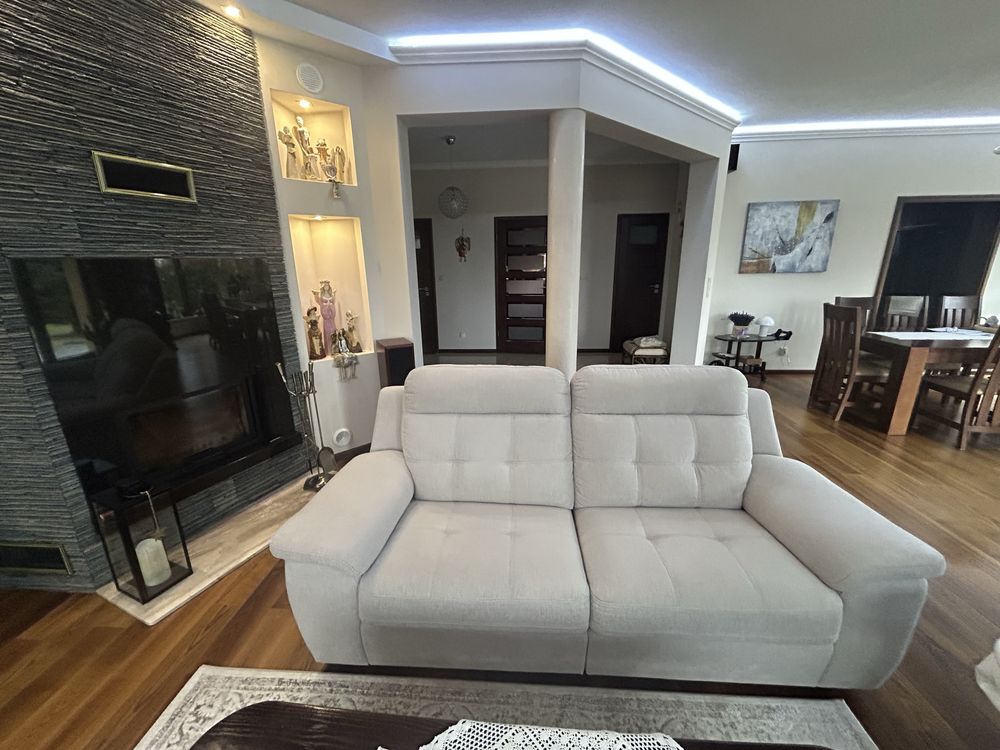 Narożnik i sofa Toledo, stan idealny, elektryczne rozkładanie