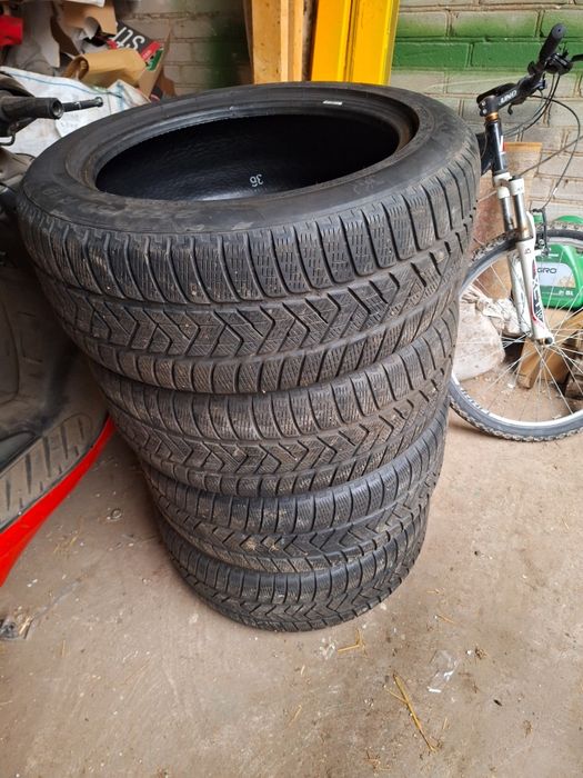 Opony zimowe 255/50R19 Pirelli scorpion winter