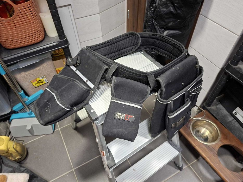 pas roboczy na narzędzia