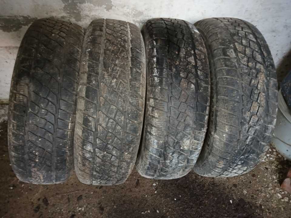 Opony zimowe 165/70 R13 używane