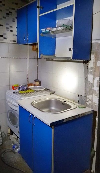 Продам кухонні меблі, трохи потребують ремонту м Київ