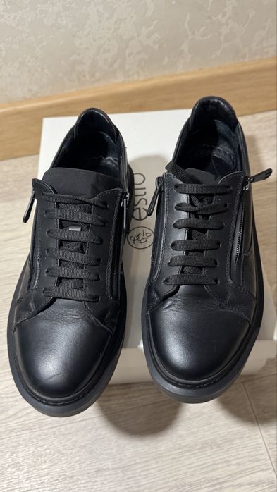 Кеды кожаные женские Estro