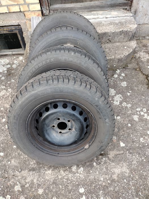 Komplet kuł z oponami