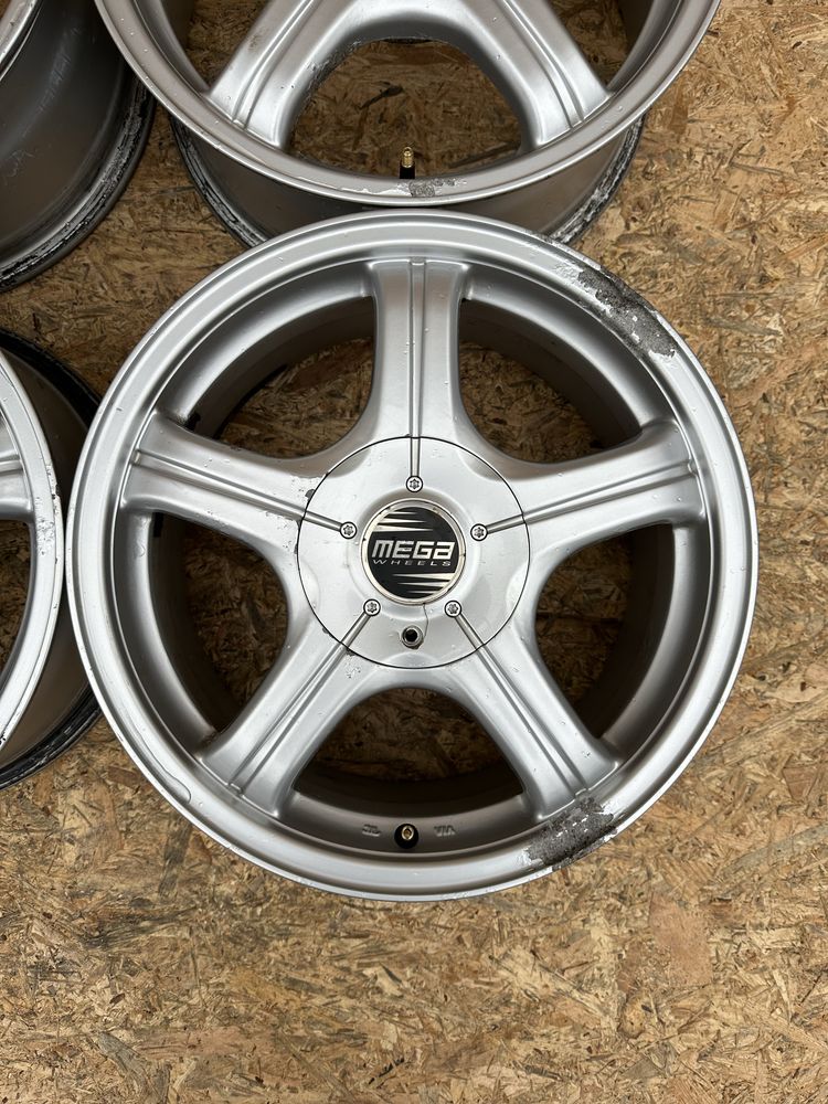 Диски5/112,5/114.3 R16 ET38 цо(діа)72.5 група VAG титани