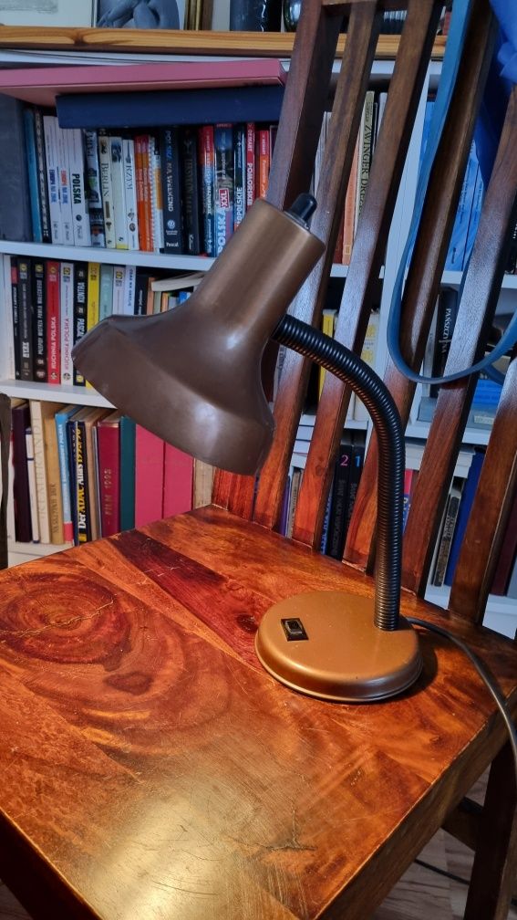 Stara piękna lampka na biurko loft