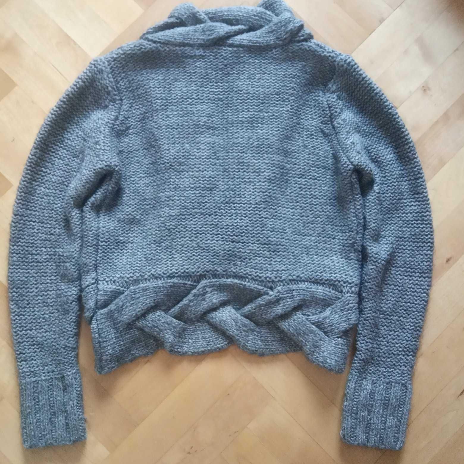 Sweter, bolerko damskie - rozmiar M