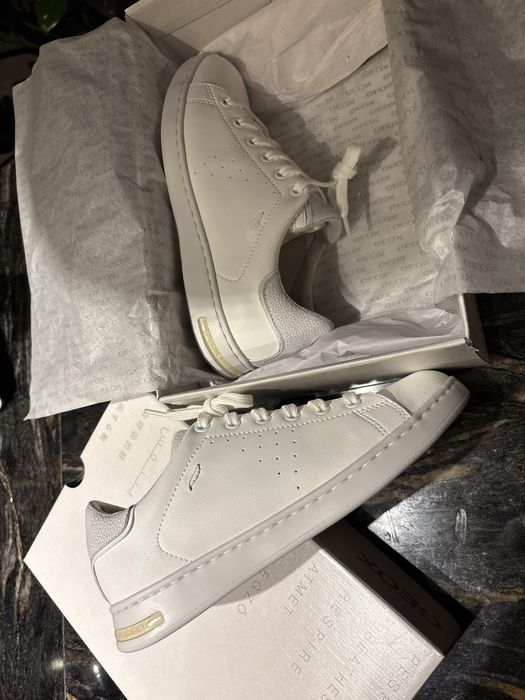 Sneakersy GEOX damskie biale r.37