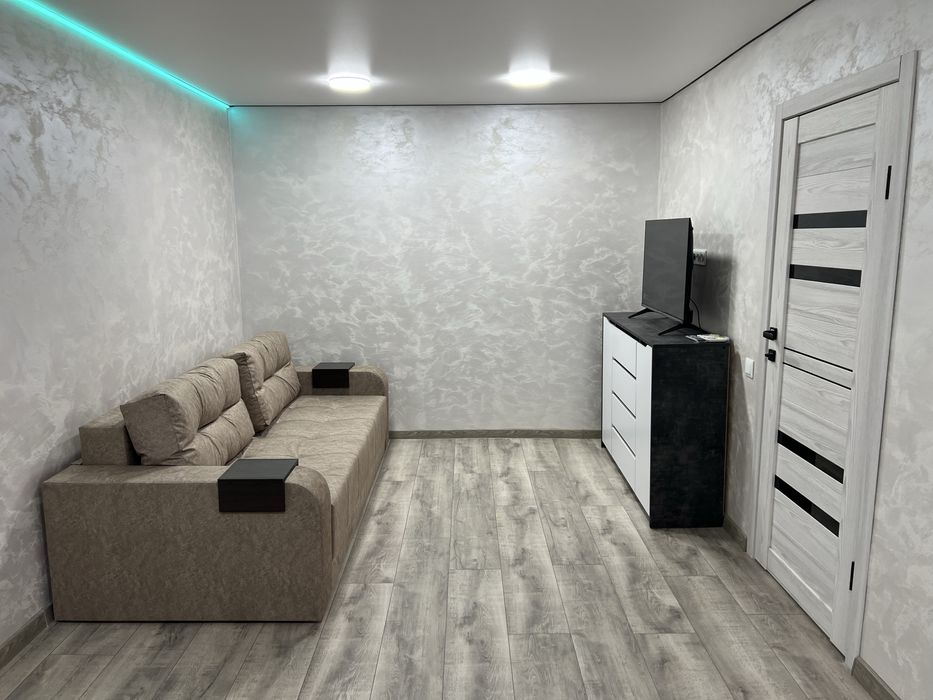 Оренда 2-к квартири на 95 кв., пр-т Миру 33