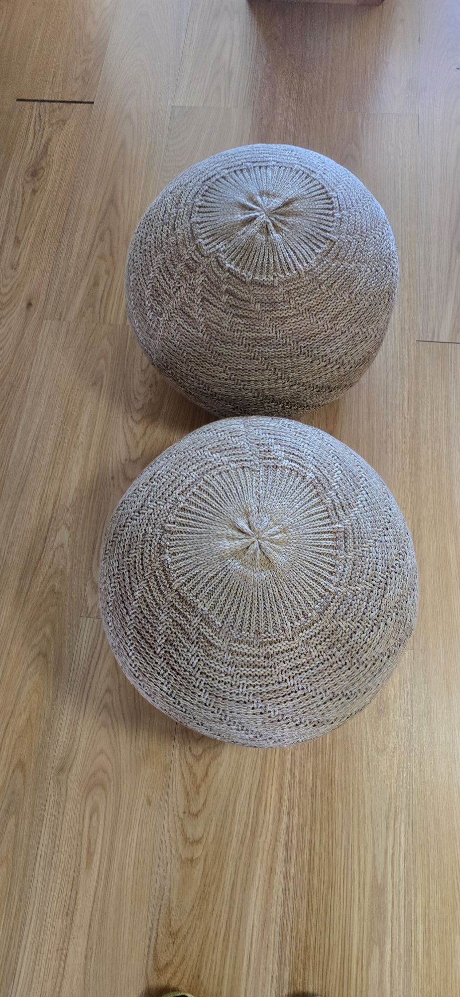 Dois Pufes SANDARED IKEA NOVOS

Pufe, bege, 45 cm