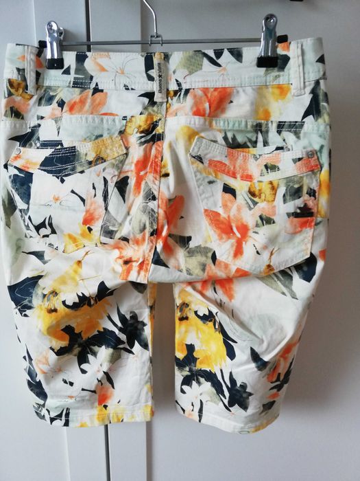 Buena Vista spodenki w kwiaty bermudy r. S