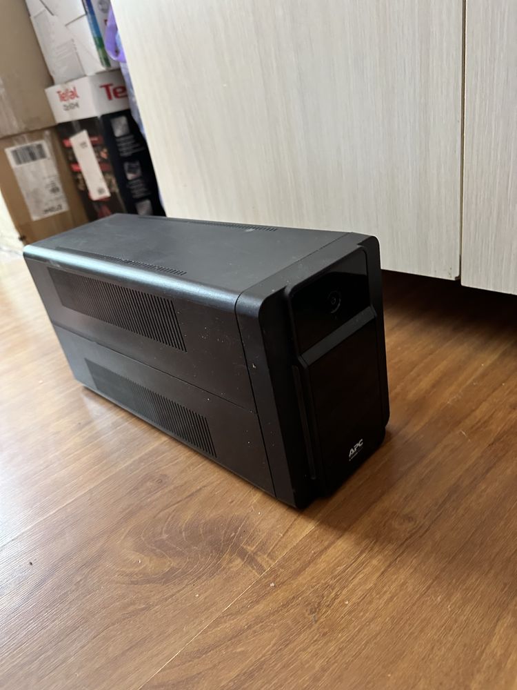 Пристрій безперебійного живлення APC Back-UPS 1600VA, IEC (BX1600MI)