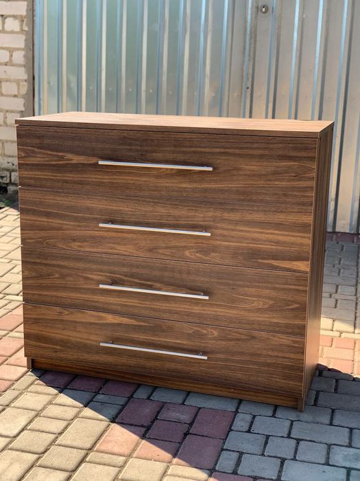 Продам комодаааа