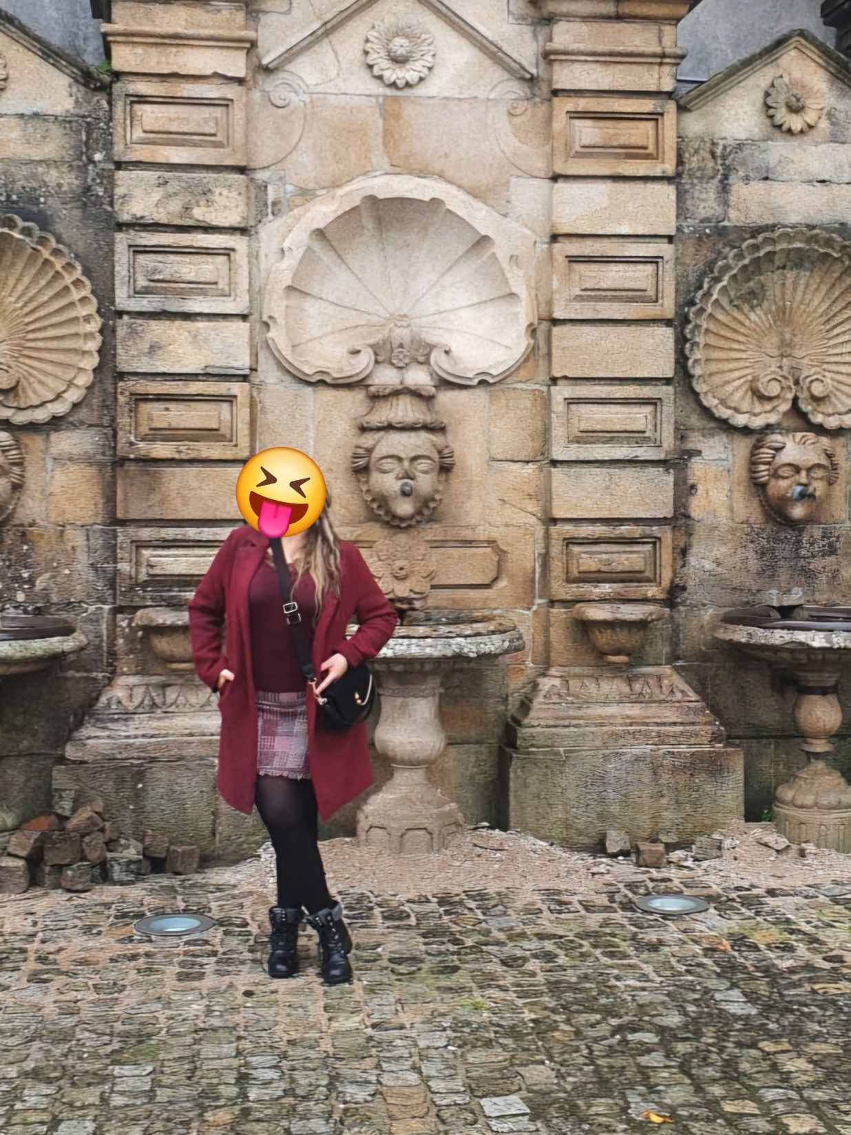 Saia zara  rosa linda.