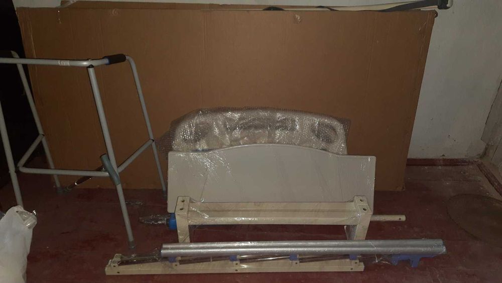 Медичне міцне ліжко  для лежачих хворих MED1-C09.