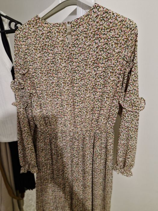 Sukienka Greenpoint 38