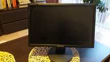 Monitor do komputera na sprzedaż.