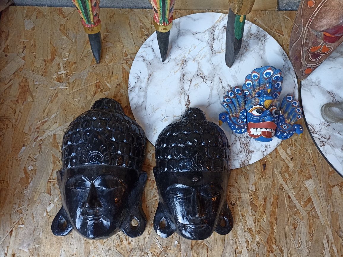 Zestaw dużych rzadkich masek Azjatyckich i Afrykańskich