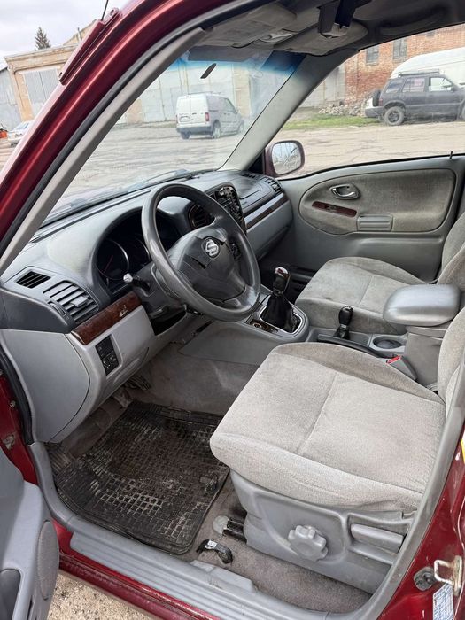 Suzuki Grand Vitara XL7 2004рік 2л дизель повний привід 4х4