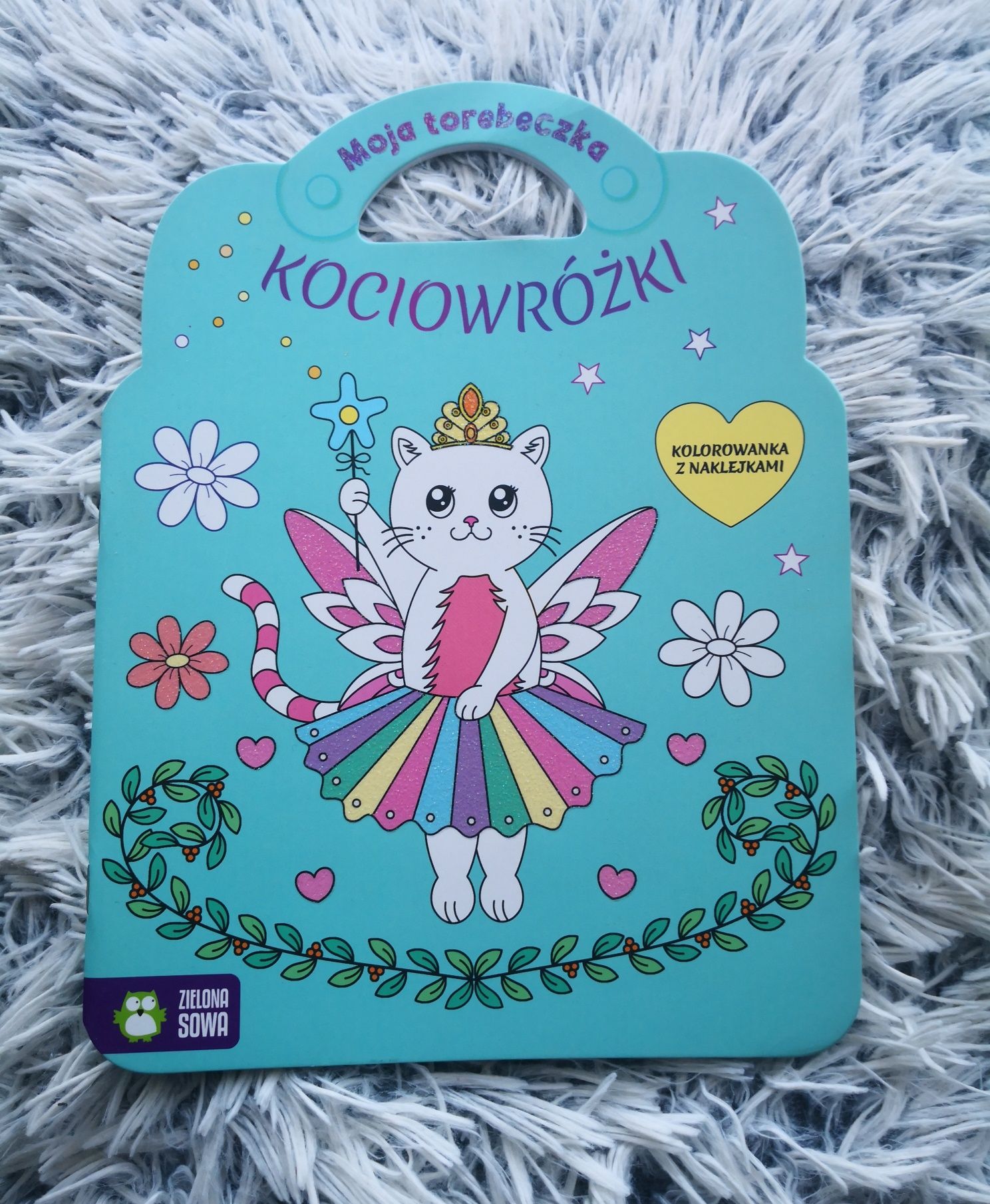 Kolorowanka z naklejkami,, Kociowróżki"