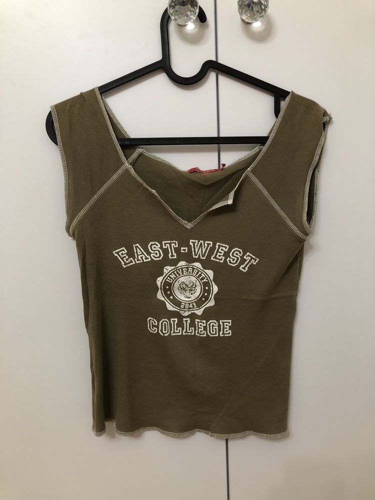 Koszulka khaki top bez rękawów crop top rozmiar XS cropp