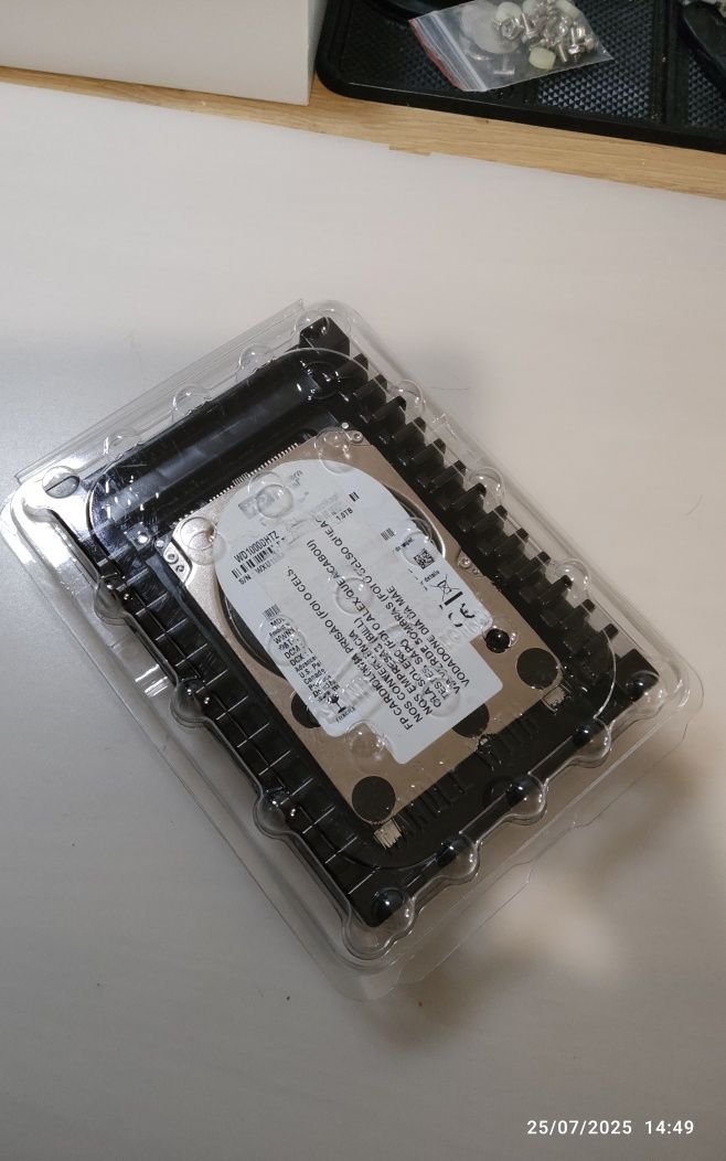 Disco de 2.5" e 1TB com caddy de 3.5" Western Digital Velociraptor