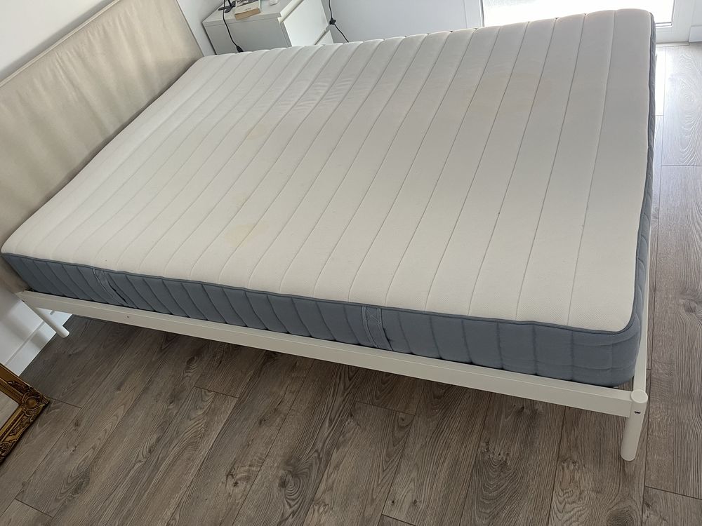 Cama IKEA 140x190 c/ 1 ano