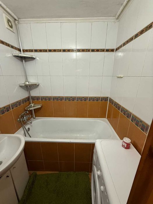 Продається затишна 1-кімнатна квартира на Озерні!