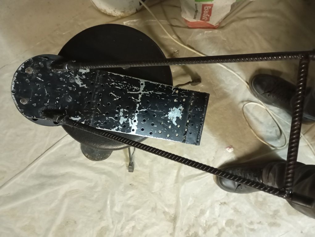 Продам аксесуари до ударних