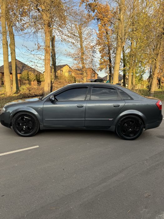Audi A4 B6 кузов 2002 року 2.5 дізель
