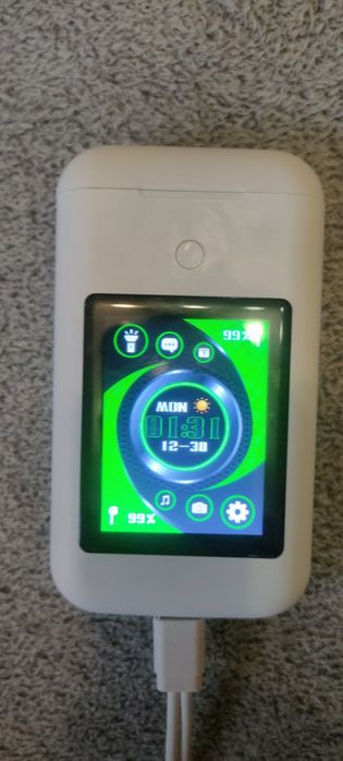 Наушники power bank фонарик калькулятор и много чего другого