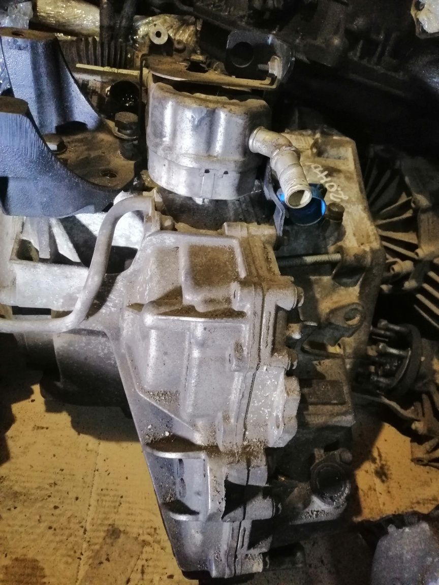 Продам акпп на Пежо Peugeot 407 2.0hdi 2004-2010 20HZ32